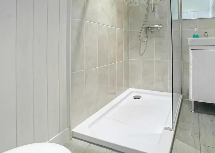 4 Bedroom Amazing In *