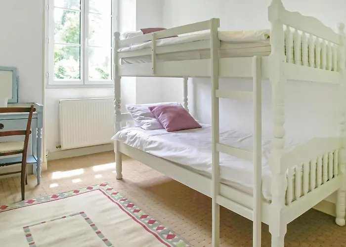 4 Bedroom Amazing In * Champmillon